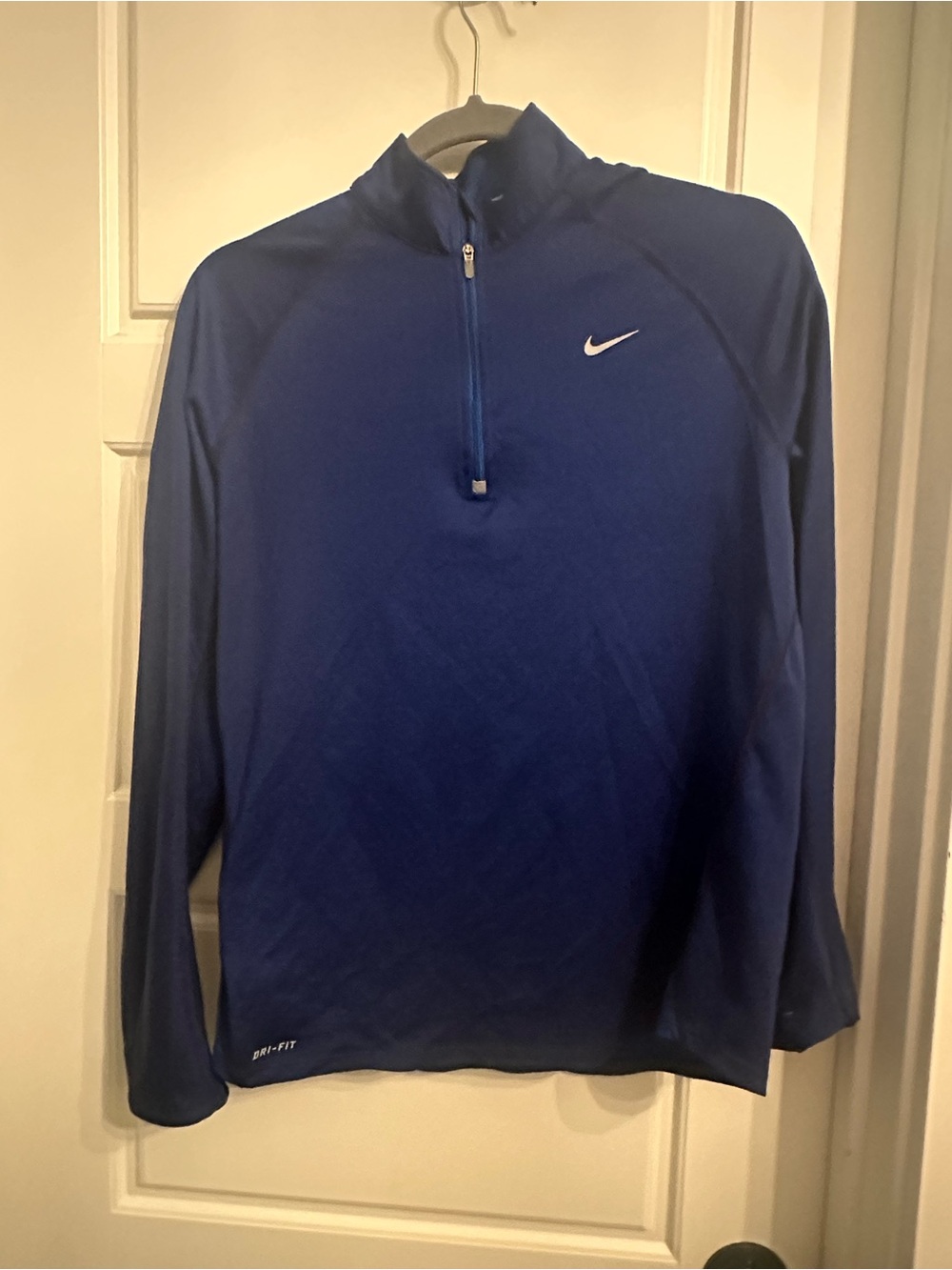 Nike Women’s Blue Dri-FIT Quarter-Zip Pullover Jacket. Size L.